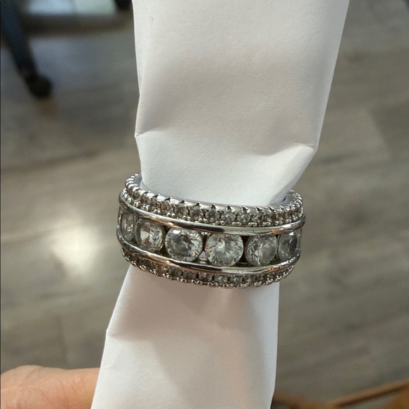 : Silver Sparkling Band Ring - Picture 7 of 7